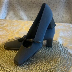 NWOT Stuart Weitzman Classic Gray Mary Jane Block Heel Pumps - 7.5 AA Narrow